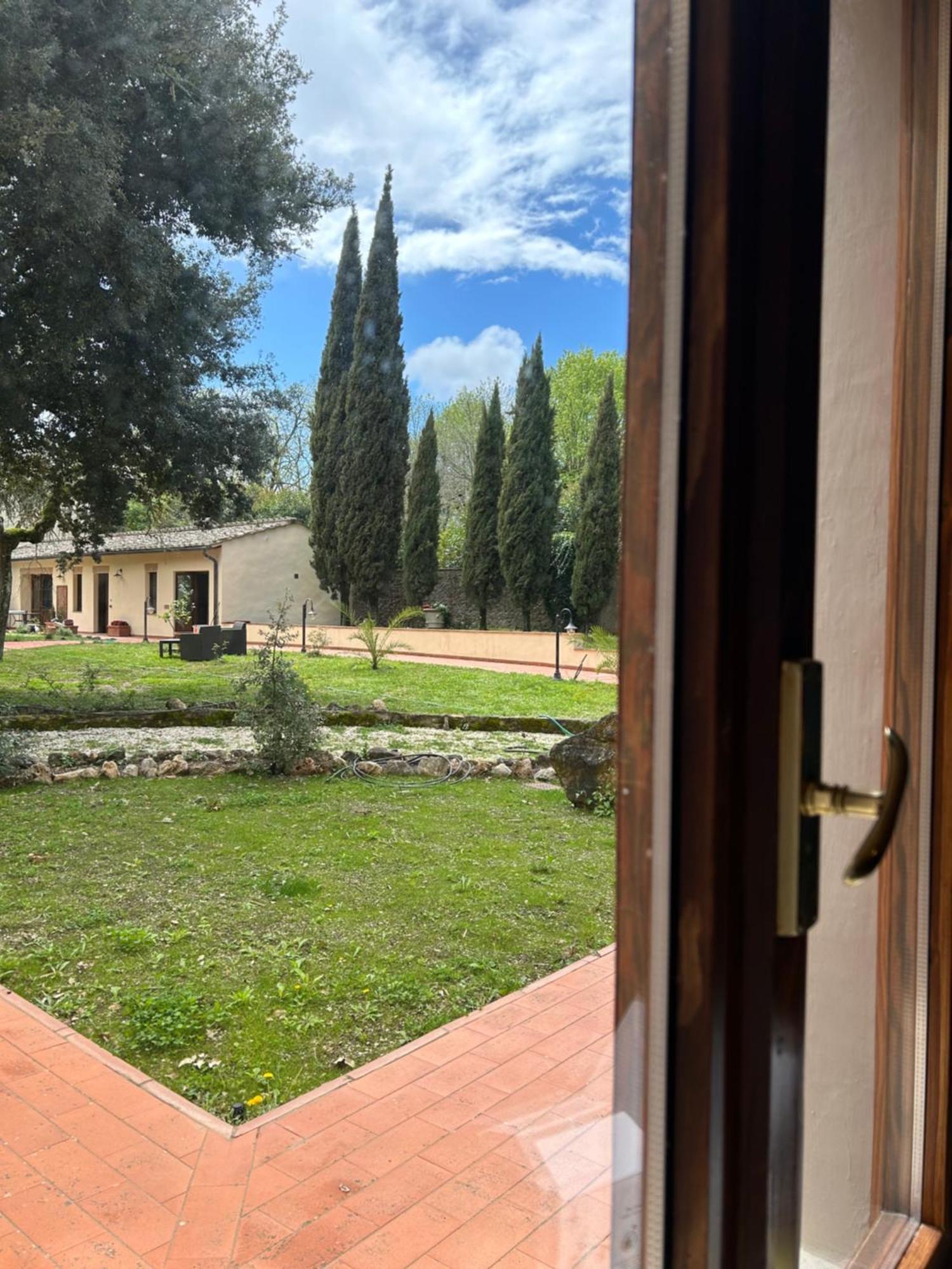 Villa Mucellena กาโซเล เดลซา ภายนอก รูปภาพ